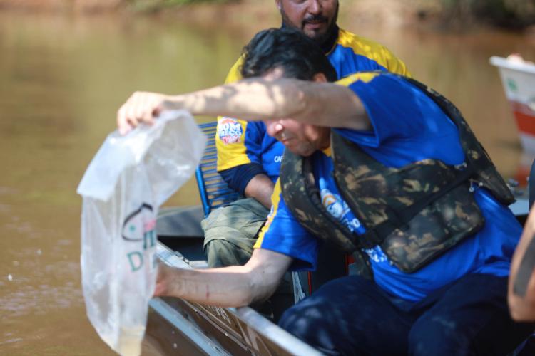 Soltura de peixes em Xambrê