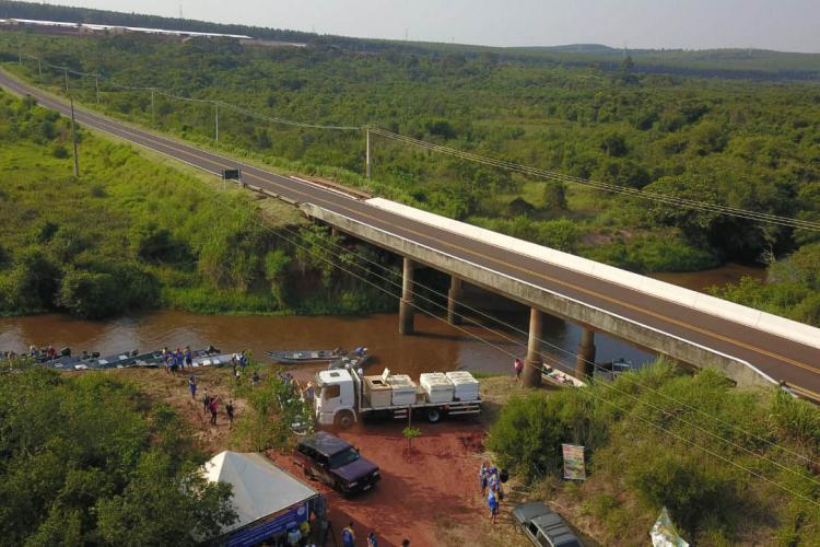 Soltura de peixes em Xambrê
