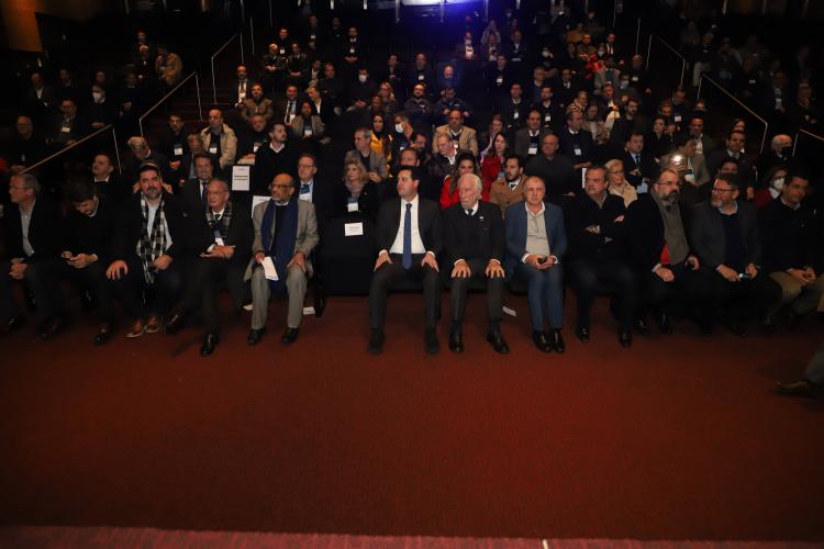 Empresários e executivos destacam diferenciais do Paraná para atração de investimentos