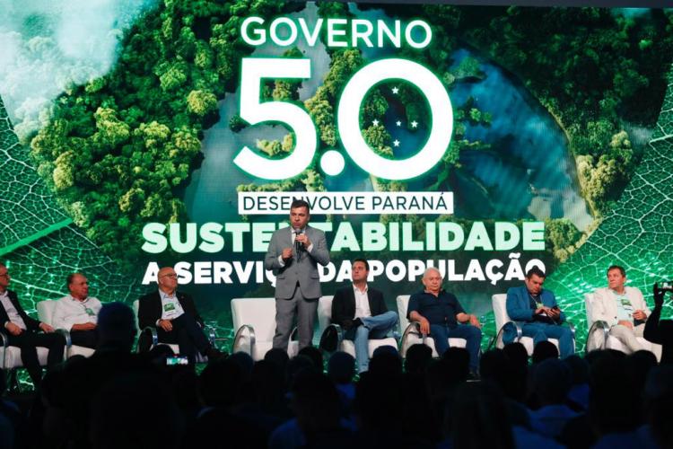 Governador defende expansão das políticas de sustentabilidade em encontro com prefeitos