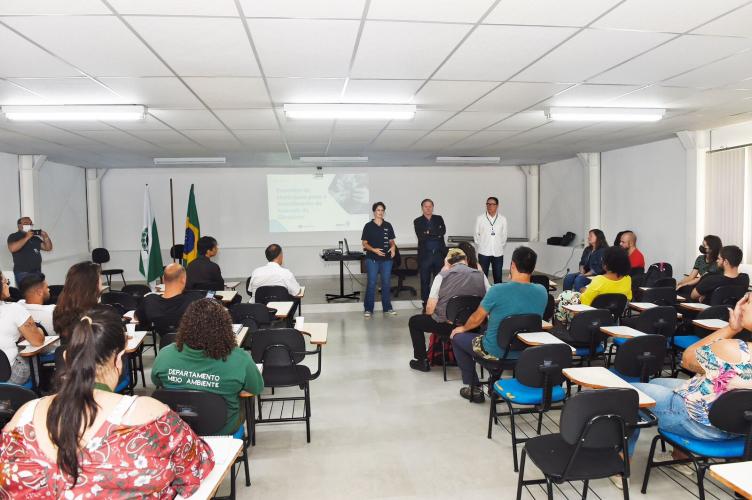 IAT reúne gestores municipais para orientação sobre atendimento aos animais silvestres vitimados Foto: Denis Ferreira Netto/SEDEST