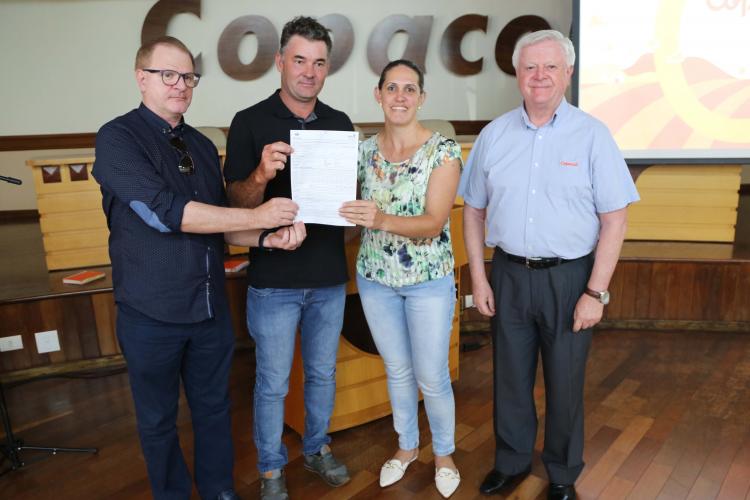 IAT entrega 170 Outorgas para Uso de Recursos Hídricos na região Oeste