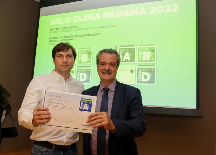 Paraná entrega 83 certificados a empresas e companhias que cumprem papel ambiental - Foto: Alessandro Vieira/SEDEST