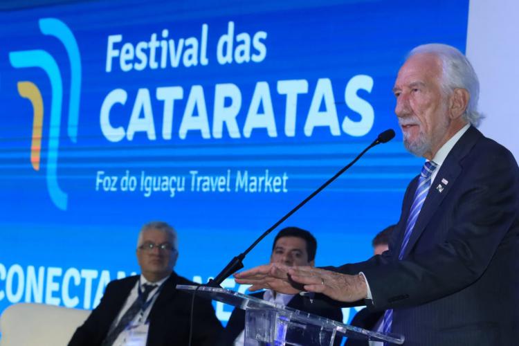 Atrativos turísticos do Paraná são destaque de feira internacional em Foz do Iguaçu