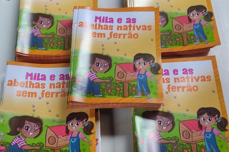 Projeto premiado de reintrodução de abelhas na natureza, Poliniza Paraná completa um ano