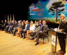 Governo apresenta relatório sobre impactos das mudanças climáticas no Paraná