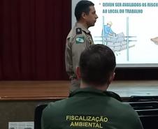 Profissionais do IAT começaram a ser treinados por oficiais do Corpo de Bombeiros para o trabalho em altura. 