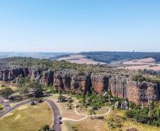 Os famosos arenitos são o cartão-postal de Vila Velha