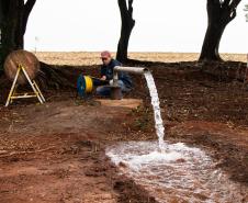 Vida no campo: IAT leva água potável para 2.350 famílias no primeiro semestre
