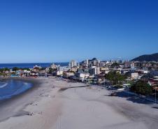 Novo boletim da orla: revitalização de Matinhos atinge 94,33% em junho