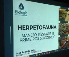 IAT capacita técnicos ambientais para o manejo correto de serpentes