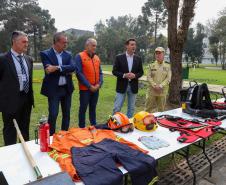 O governador Carlos Massa Ratinho Junior anunciou nesta terça-feira (10) investimento de R$ 21 milhões para ações de combate a incêndios florestais no Paraná.