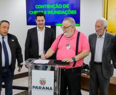 Curitiba, 02-09-24 - Governador Carlos Massa Ratinho Junior assina a contratação de estudos para a contenção de cheias e inundações para a região de União da Vitória.