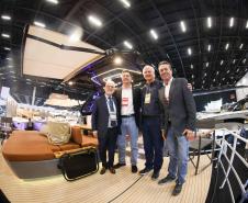 Governador mostra projeto do Canal do Varadouro no maior evento náutico da América Latina