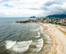 Obra de revitalização da Orla de Matinhos alcançou 97,5% de conclusão em janeiro