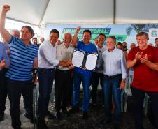 Estado entrega licenças para início das obras de tratamento de esgoto na Ilha do Mel
