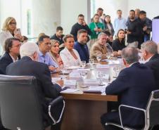 Novo marco regulatório da Ilha do Mel avança com instituição de comitê gestor