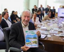 Novo marco regulatório da Ilha do Mel avança com instituição de comitê gestor