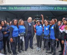Secretário Rafael Greca visita feira em Curitiba e reforça compromisso do Estado com a reciclagem