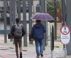 Sábado com sol, domingo com chuva: fim de semana terá dois momentos climáticos no Paraná