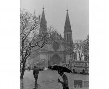 Há 50 anos, Curitiba ficava toda branca: Simepar explica o fenômeno da neve de 1975