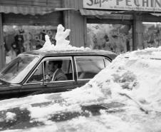Há 50 anos, Curitiba ficava toda branca: Simepar explica o fenômeno da neve de 1975