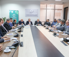 Governo do Paraná apresenta investimentos em monitoramento climático ao Sistema Ocepar