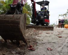 obras do sistema de coleta e tratamento de esgoto têm início na Ilha do Mel