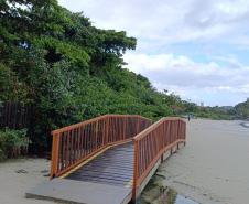 Passarela na Ilha do Mel 