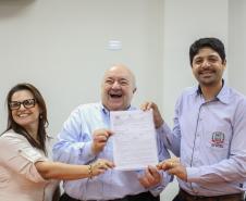 Estado entrega licença ambiental do Parque Temático Sete Quedas, em Guaíra