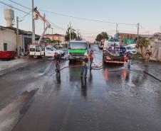 Caminhões hidrojatos ajudam na limpeza de Rio Bonito do Iguaçu