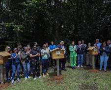 MON recebe três casas de abelhas nativas sem ferrão do Projeto Poliniza Paraná