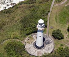 IAT proíbe entrada de materiais de construção na Ilha do Mel até o fim da temporada de verão