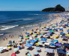 Após raios no céu, chuva diminui e temperaturas seguem na gangorra no Paraná 