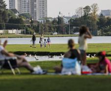 Temperaturas altas no Oeste e amenas no Leste: Paraná segue dividido no fim de semana 