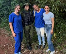 Dois dias depois do resgate, onça-parda retorna à natureza na região de Maringá