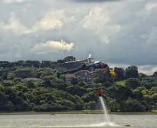 Centro de Operações Aéreas do IAT capacita pilotos para combate a incêndios