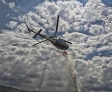 Centro de Operações Aéreas do IAT capacita pilotos para combate a incêndios