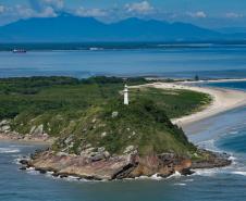 Shows do Verão Maior na Ilha do Mel terão embarques de ida e volta em horário estendido