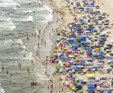 Temporada 2025/2026 do Verão Maior Paraná movimentou R$ 337,9 milhões em licenciamentos ambientais nos sete municípios do Litoral