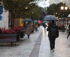 Fim de semana será gelado e com chuva em boa parte do Paraná, prevê Simepar