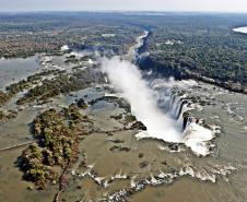 IAT promove hackathon inédito de sustentabilidade e inovação no FITCataratas 2026