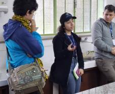 Um dia no viveiro: estudantes da UFPR conhecem viveiro do IAT em São José dos Pinhais