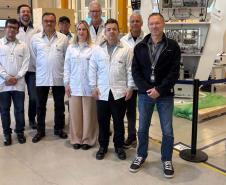 Equipes do Simepar e do IAT testam novo radar meteorológico na Finlândia