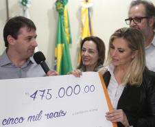 Em solenidade na Câmara Municipal de Francisco Beltrão, neste sábado (30), a governadora Cida Borghetti anunciou R$ 87 milhões para obras de infraestrutura a ações na região Sudoeste. Dos recursos, R$ 76,6 milhões fazem parte do Programa Estadual de Recuperação e Conservação de Estradas, que tem R$ 1,5 bilhão para melhorias na malha rodoviária estadual.-. Francisco Beltrão,30/06/2018 Foto:Jaelson Lucas / ANPr
