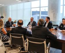 O governador em exercício Darci Piana recebe o presidente da Paraná Turismo, João Jacob Mehl  e representantes do G5 nesta quinta-feira (7) no Palácio Iguaçu.   Curitiba, 07/03/2019 -  Foto: Geraldo Bubniak/ANPr