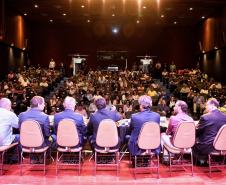 Estado e municípios debatem gestão de resíduos sólidos
