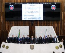 Governador participa de homenagem a Oriovisto Guimarães