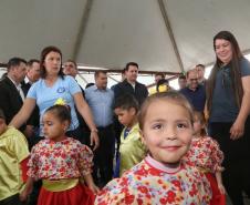 367 famílias recebem títulos de propriedade de imóveis no Litoral