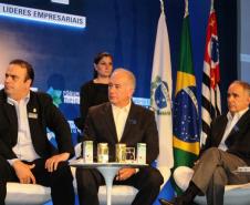 No Fórum Mundial de Meio Ambiente, Richa assina decreto do Pacto das Águas